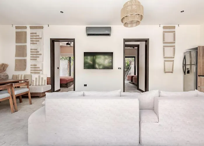 Villa Enchanting 4br Villaδ Pool& Rooftopδprime Location