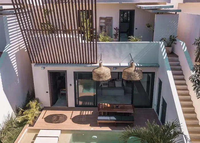 Villa Enchanting 4br Villaδ Pool& Rooftopδprime Location Tulum