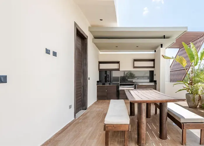 Villa Enchanting 4br Villaδ Pool& Rooftopδprime Location Tulum
